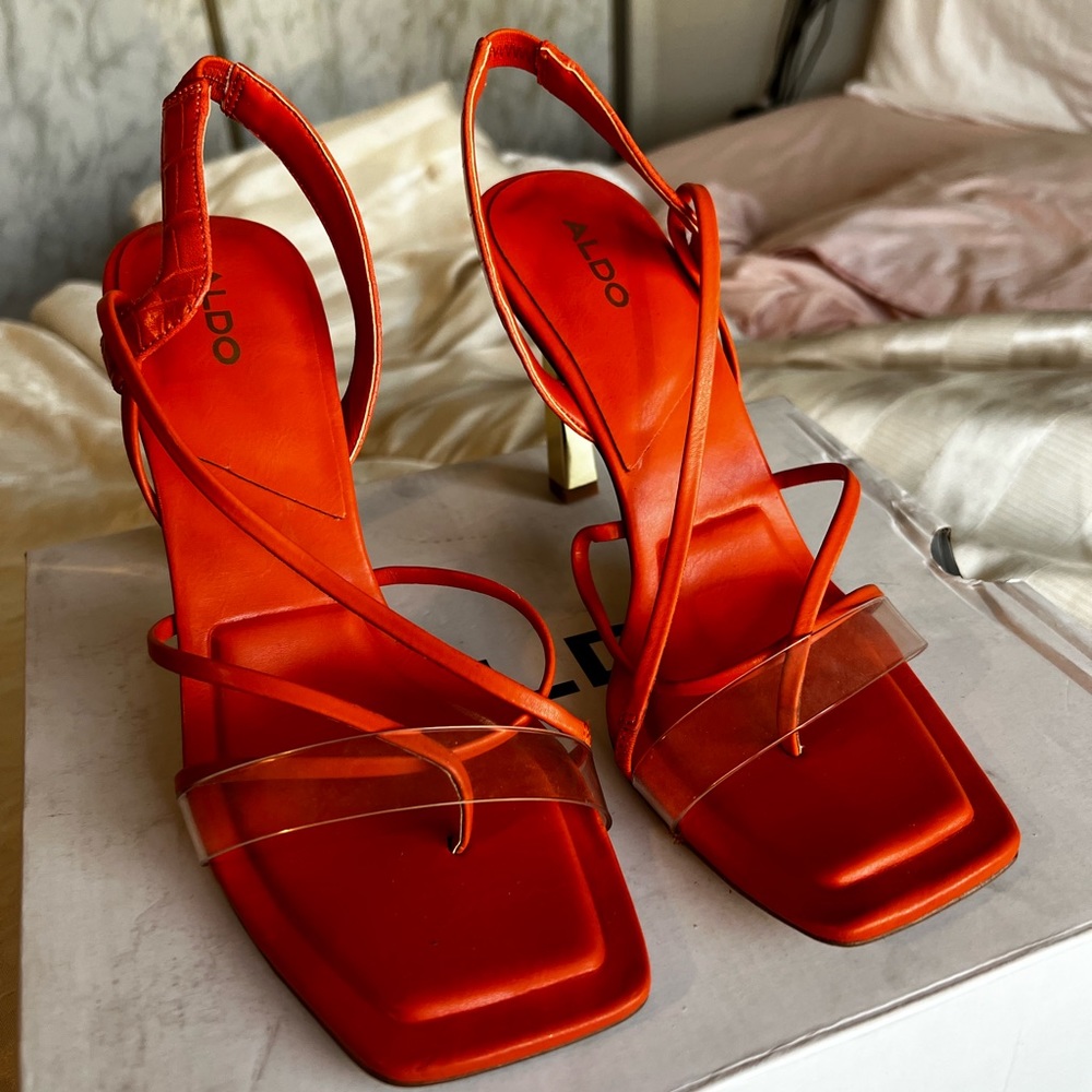 Orange heels - Picture 3 of 5